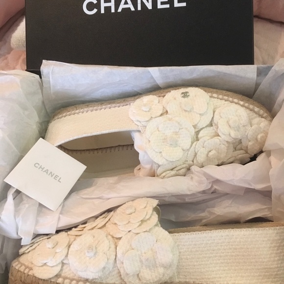 ❣️Chanel Espadrilles❣️ - Picture 4 of 8